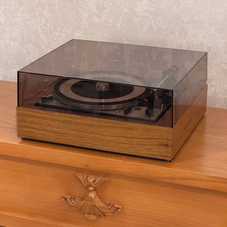 گرامافون Dual 1209