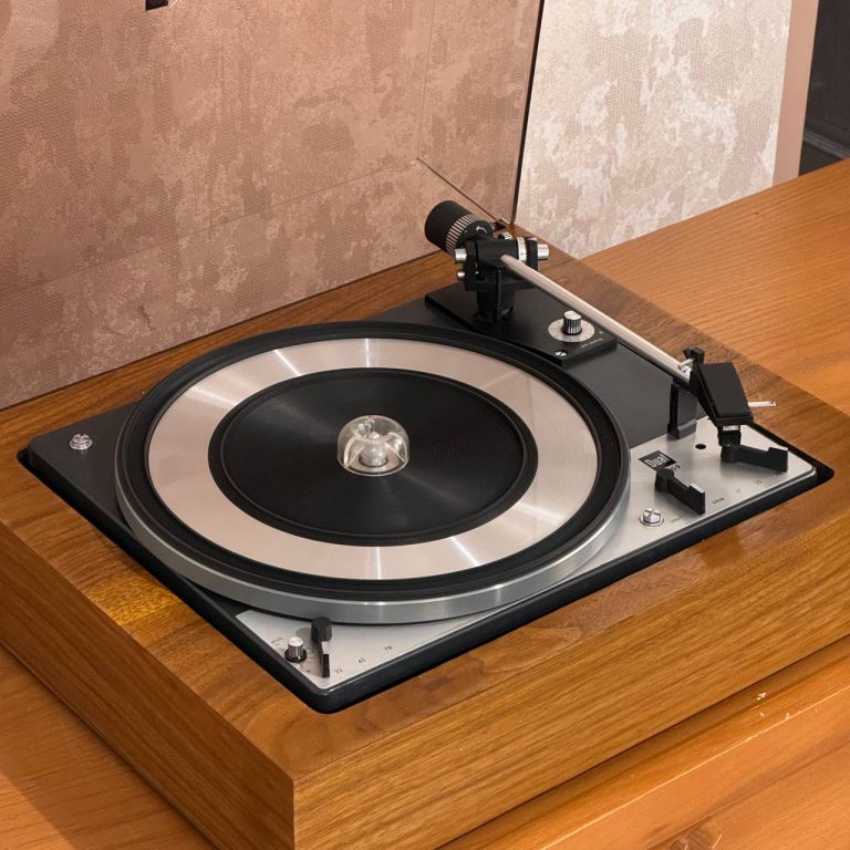 گرامافون Dual 1209